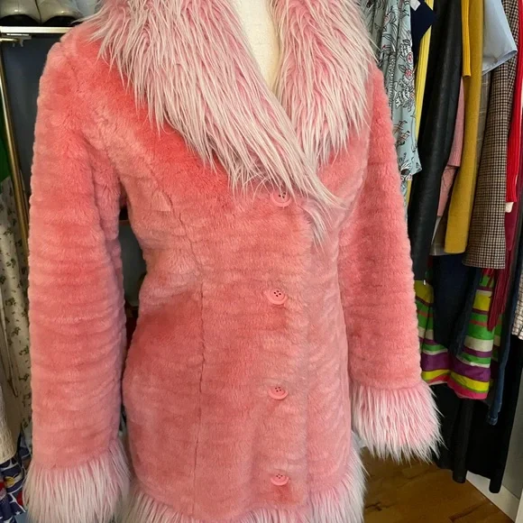 Vintage Pink Faux Fur Coat Bratz style - Picture 4 of 11